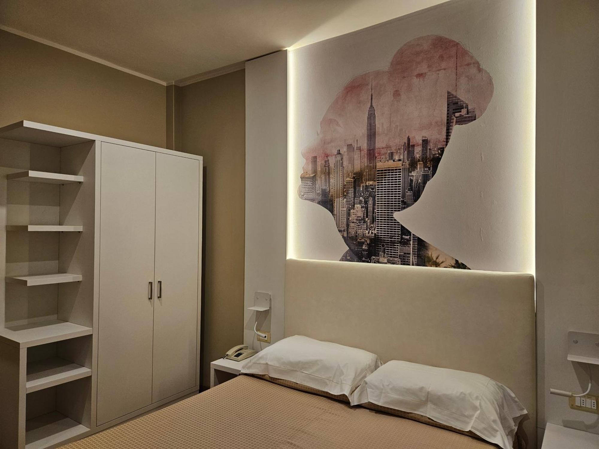San Francisco Hotel 3*
